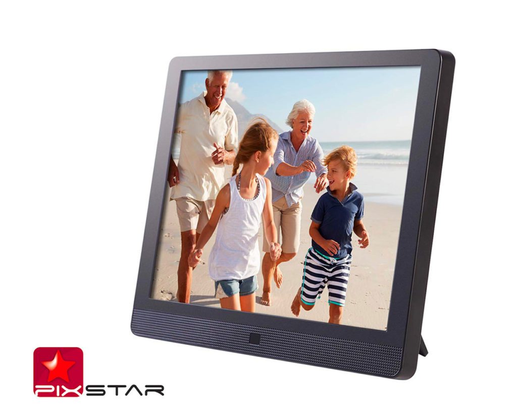 This travel gift is an electronic photo frame with rotating photo slides.