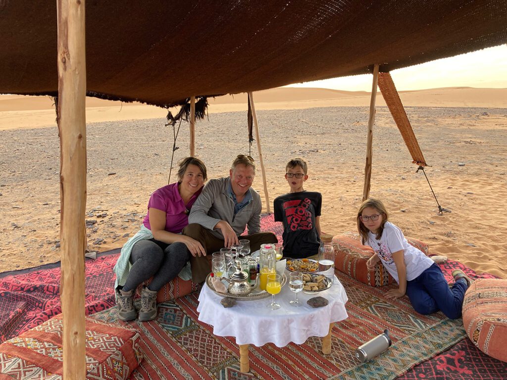 dining in desert
